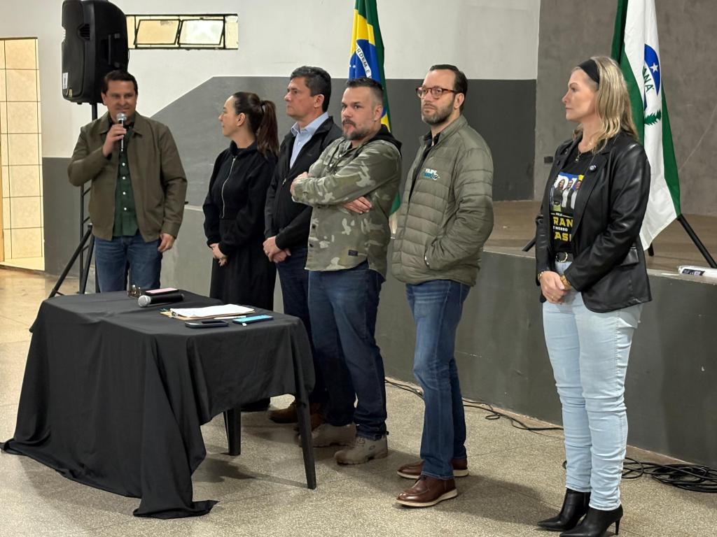 https://jornalnoroeste.com/uploads/images/2026/07/sergio-moro-pl-pr-e-recebido-em-alto-parana-durante-evento-organizado-pelo-sindicato-rural-bg-17515-09c3f.jpeg