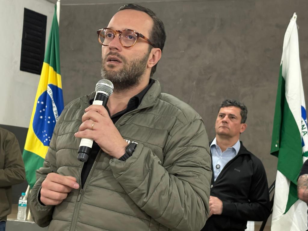 https://jornalnoroeste.com/uploads/images/2026/07/sergio-moro-pl-pr-e-recebido-em-alto-parana-durante-evento-organizado-pelo-sindicato-rural-bg-17515-2da38.jpeg