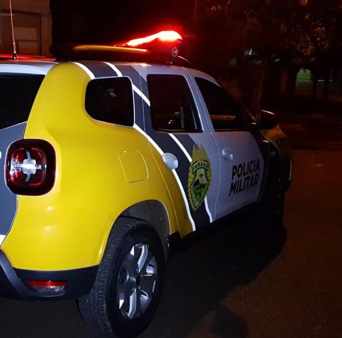 /images/2026/08/colisao-entre-carro-e-moto-deixa-motociclista-gravemente-ferido-motorista-e-detido-apos-fugir-do-local.jpeg
