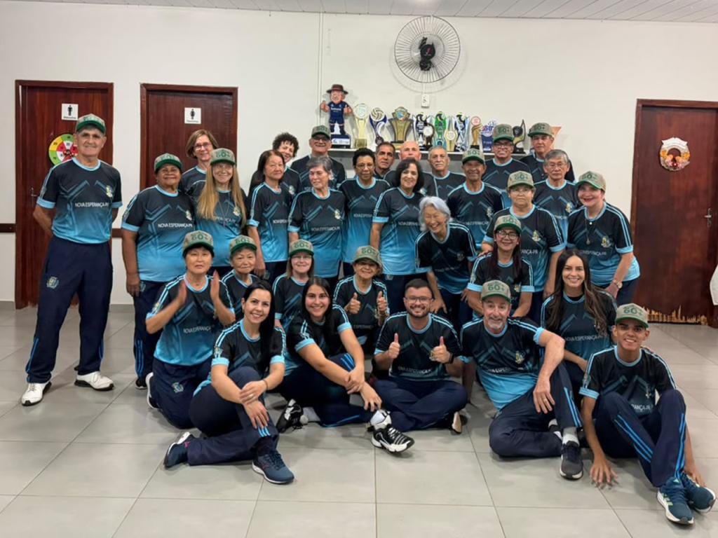 Medalha de prata no vôlei de praia feminino marca a participação de...