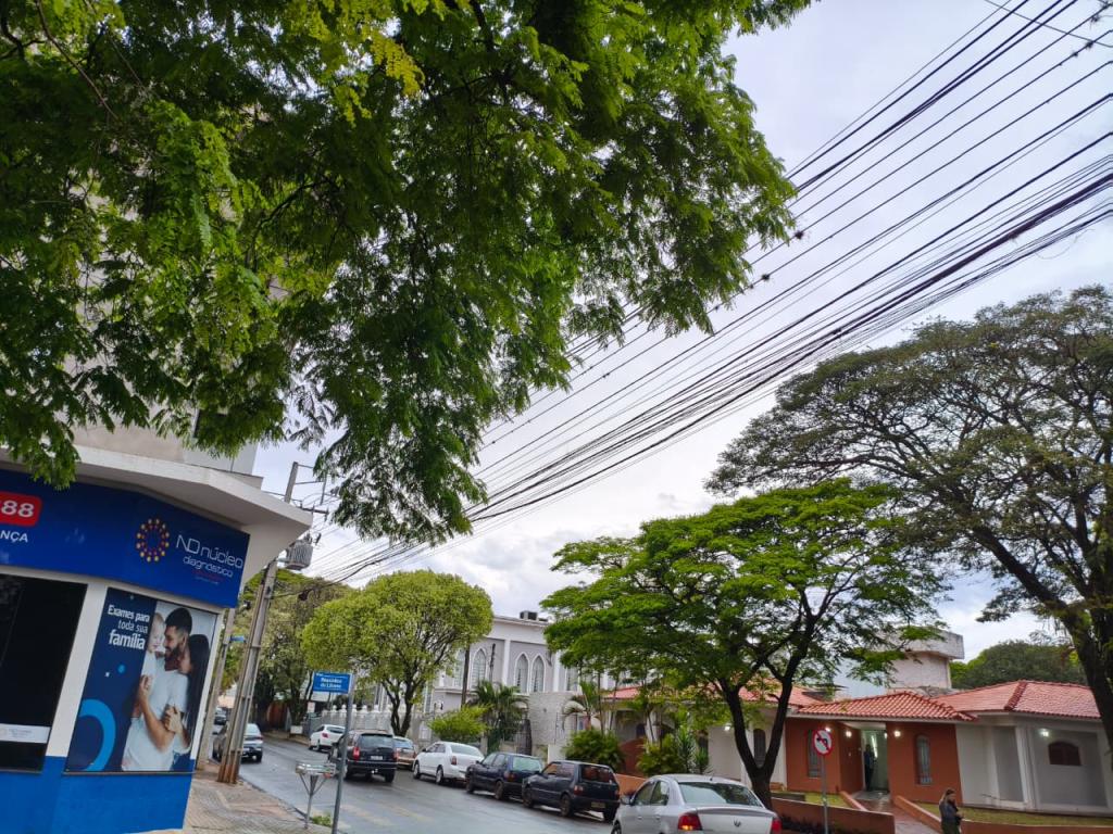 /images/2026/08/tempo-nublado-antecede-forte-onda-de-calor-nos-proximos-dias.jpeg