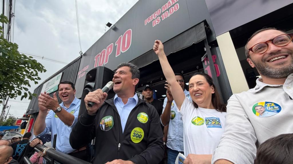 Em Londrina, Moro manifesta apoio a Deltan e defende...
