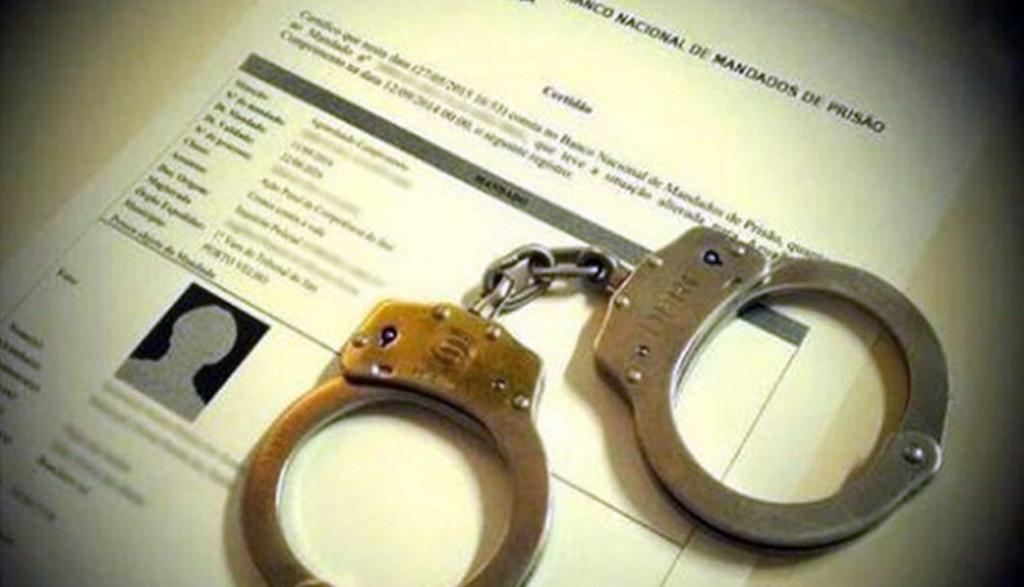 Homem de 28 anos é preso em Maringá durante cumprimento de mandado...