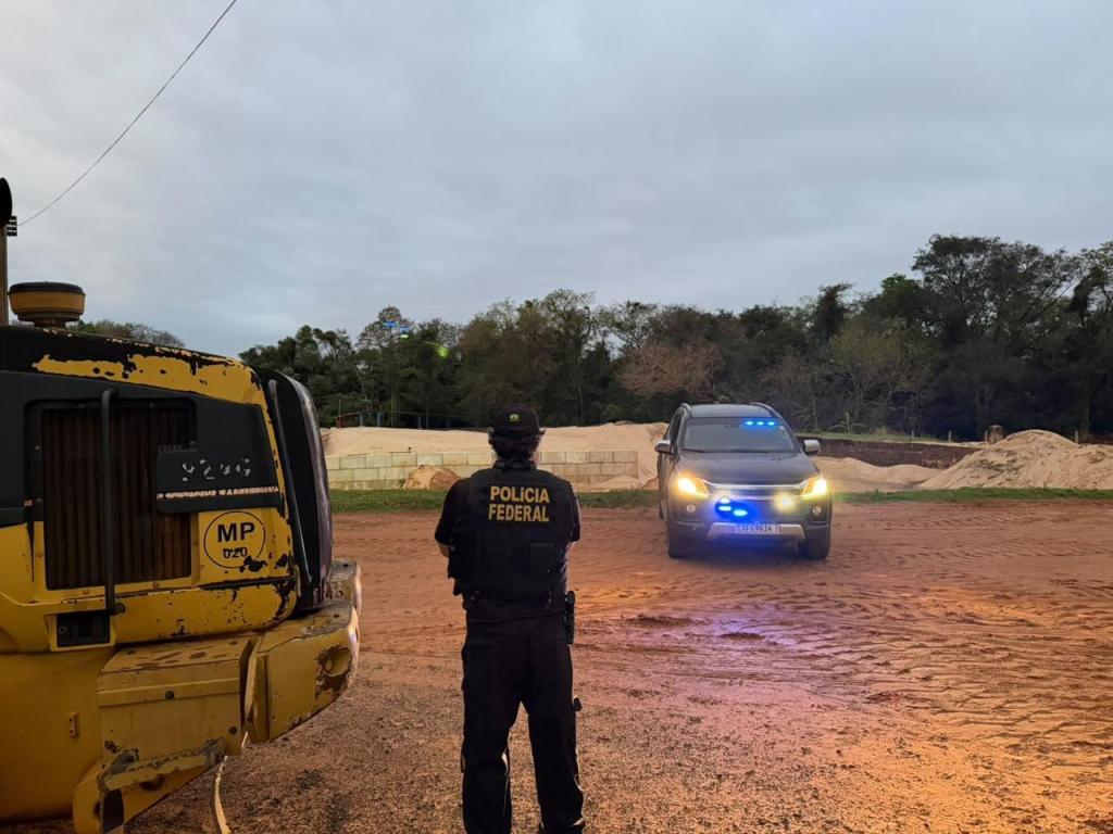 PF deflagra Operação Areento de Ouro contra extração ilegal de areia no...