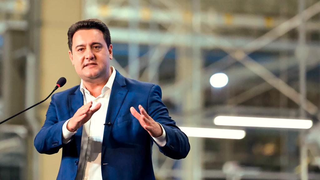 Ratinho Junior (PSD) tem 80% de aprovação entre os paranaenses e permanece...