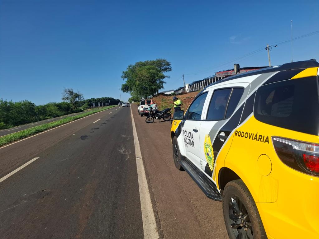 Motociclista fica ferido em colisão traseira na PR-317, em Maringá