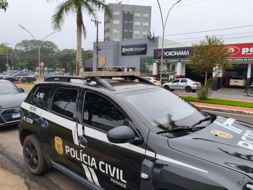 Polícia Civil cumpre 10 mandados e prende três durante operação contra o...
