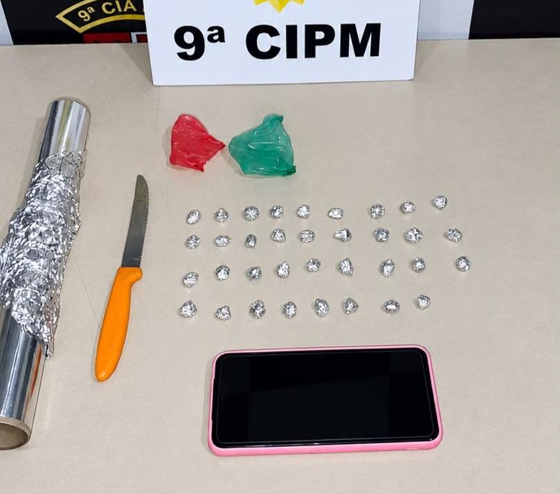 ROTAM prende homem por suspeita de tráfico de drogas em...