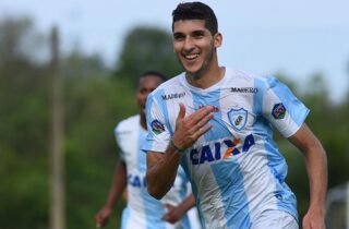 Tubarão Sub-19 vence o Coritiba e larga na frente na terceira fase do Estadual - capa