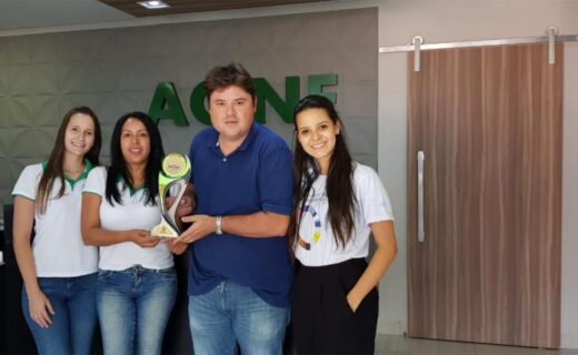 Junta Comercial de Nova Esperança é premiada por sua produtividade - capa
