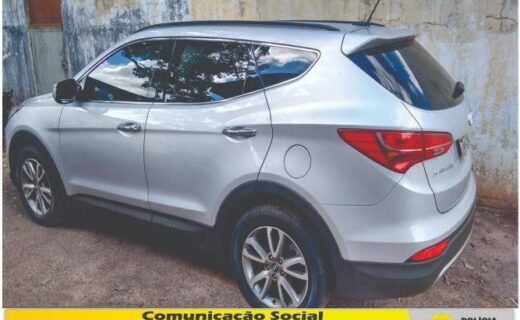 Carro furtado em Porto São José é localizado em Paranavaí - capa