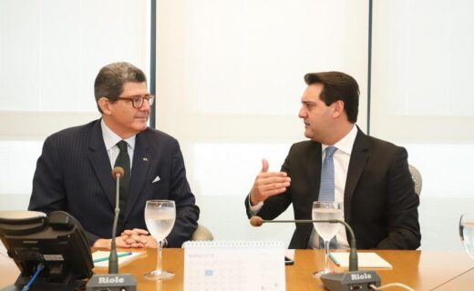 Governador busca apoio do BNDES para projetos no Estado - capa