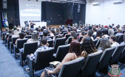 Mandaguaçu implanta Projeto Cidadão Mirim - capa