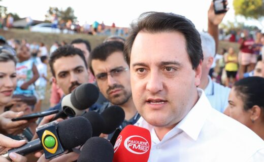 Govenador fala sobre dificuldade para o reajuste dos servidores - capa