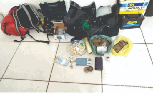 PONTO DE COMÉRCIO DE DROGAS É DESMANTELADO PELA PM DE NOVA ESPERANÇA - capa