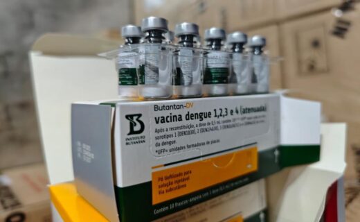 Paraná inicia entrega de vacinas contra dengue e amplia proteção de profissionais de saúde - capa