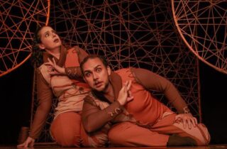 Espetáculo de teatro para crianças que traduz emoções em linguagem visual e corporal estreia em Maringá - capa