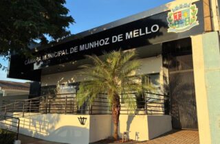 Justiça determina inclusão de denúncia contra prefeito na pauta da Câmara de Munhoz de Mello - capa