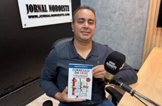 NoroCast debate os desafios da educação brasileira com o professor e escritor Emerson Pereira Branco - capa