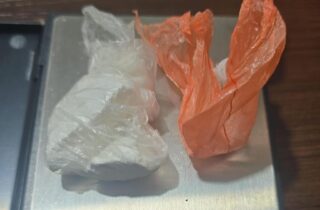 Polícia Militar apreende cocaína e encaminha suspeito por tráfico à delegacia em Nova Esperança - capa