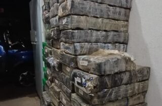 Quase uma tonelada de maconha é apreendida após perseguição policial entre Ourizona e São Jorge do Ivaí - capa