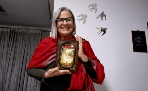 Romance de estreia de Sibelita Pinheiro será lançado em Maringá com distribuição gratuita - capa
