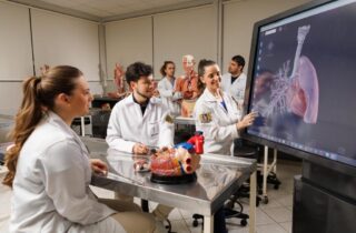 Vestibular de Medicina terá provas presenciais em Maringá - capa