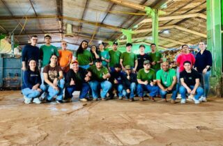 Educação ambiental em foco: Colégio Agrícola Irineu Meneguette promove ações educativas alusivas à semana do Meio Ambiente - capa