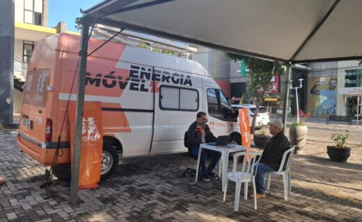 De 20 a 24 de julho, Van de Atendimento Itinerante da Copel estará em Paranavaí - capa