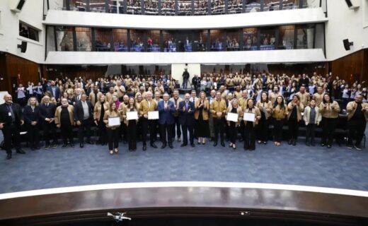 Os 130 anos da Educação Adventista no Brasil são celebrados na Assembleia Legislativa - capa