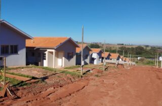 Rescisão contratual exige nova licitação para concluir pavimentação e obras de conjunto habitacional em Nova Esperança - capa
