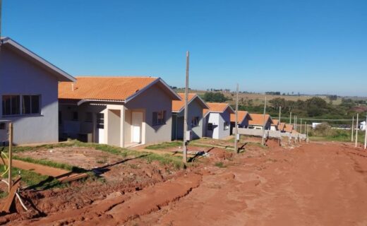Rescisão contratual exige nova licitação para concluir pavimentação e obras de conjunto habitacional em Nova Esperança - capa