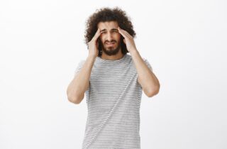 5 sinais de que sua mente está sobrecarregada e como recuperar o controle - capa