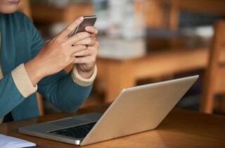 Prova trabalhista: o que empresas e empregados precisam saber sobre conversas no WhatsApp - capa