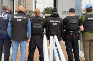 Polícia Federal deflagra operação EREDITÀ contra estrutura criminosa transnacional de tráfico de drogas e lavagem de dinheiro ligada à máfia italiana - capa