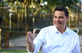 Sandro Alex chega a 32% e empata tecnicamente com Moro (35%), aponta Índice Inteligência - capa