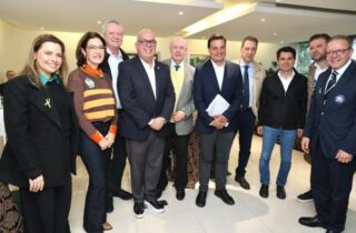 Sandro Alex defende ampliação da Tabela SUS Paraná para cirurgias em encontro na Associação Médica - capa
