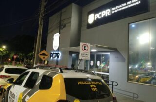 Homem é preso em Nova Esperança após ser flagrado com motocicleta de chassi raspado e placa falsa - capa